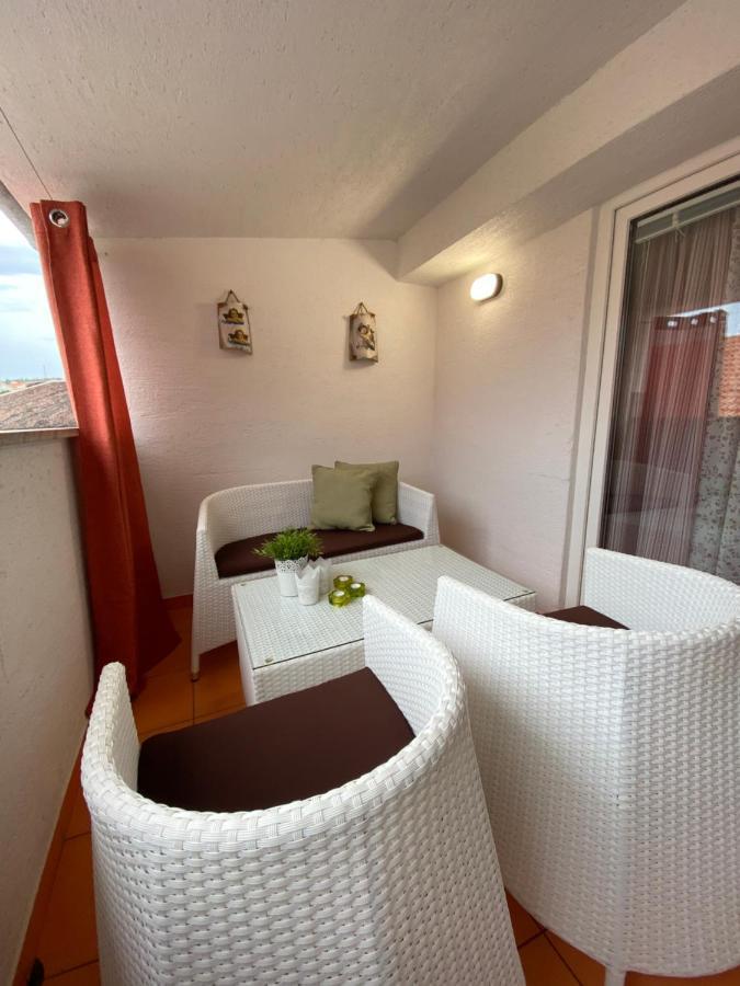 Apartment Lara Rab Town Kültér fotó